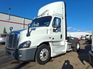 2017 FREIGHTLINER/MERCEDES CASCADIA 125