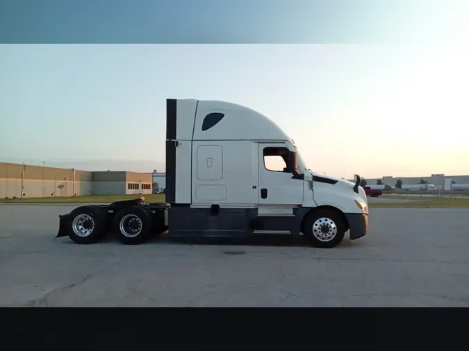 2023 Freightliner Cascadia 1263373aeabd1f4b9481199b7e626b1616b