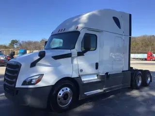 2021 FREIGHTLINER CA126