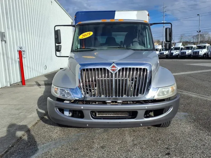 2019 NAVISTAR INTERNATIONAL 4300LP (4X2)