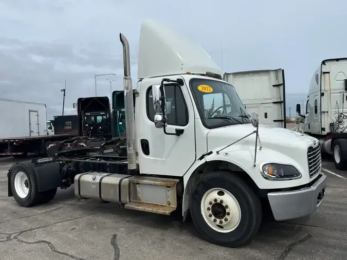 2022 FREIGHTLINER/MERCEDES M2 106
