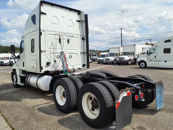 2019 FREIGHTLINER/MERCEDES CASCADIA 125