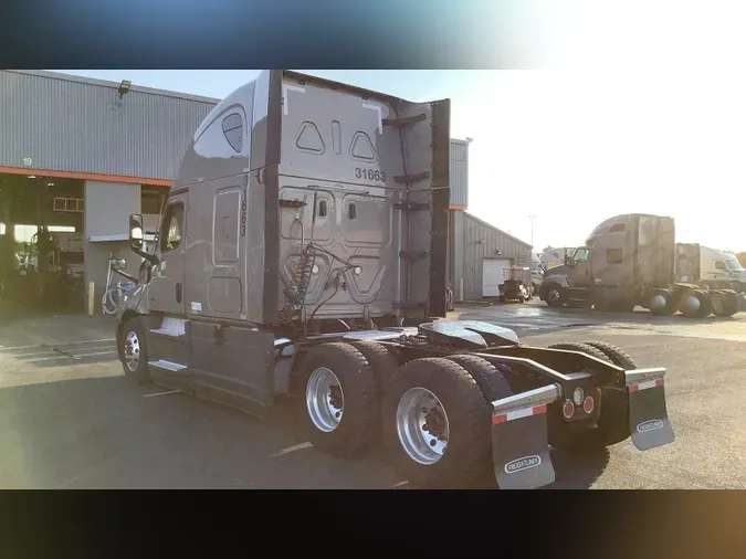 2024 Freightliner Cascadia 126