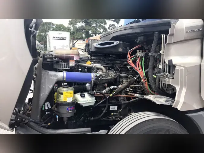2025 Freightliner Cascadia 126