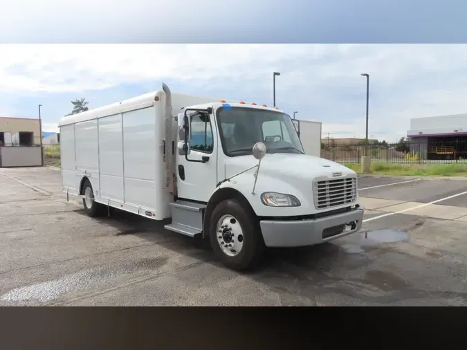 2017 FREIGHTLINER M2 106