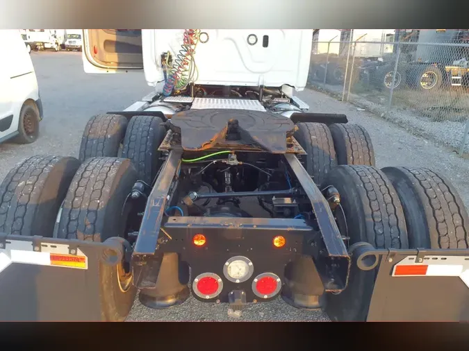 2018 FREIGHTLINER/MERCEDES CASCADIA 125