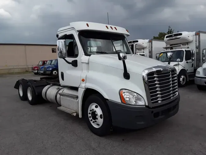 2020 FREIGHTLINER/MERCEDES CASCADIA 125337d3e01cf2a8270cd6301533a8707c6