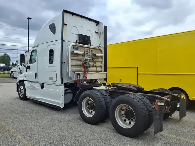 2020 FREIGHTLINER CASCADIA 125