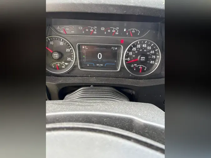 2019 NAVISTAR INTERNATIONAL LT625 SLPR CAB