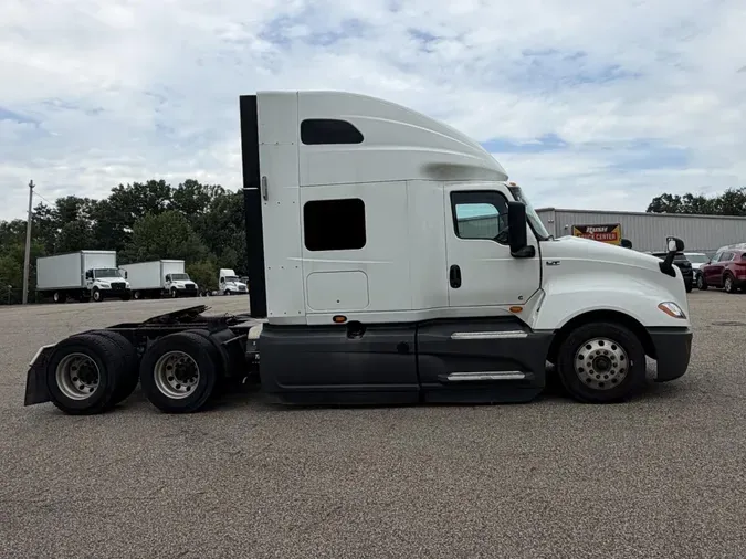 2022 International LT625
