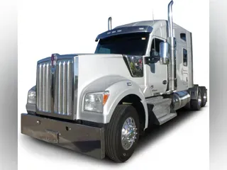 2020 Kenworth W990