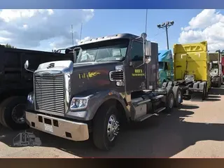 2017 FREIGHTLINER 122SD