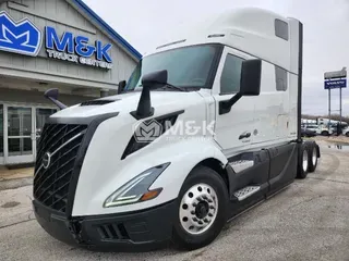 2025 VOLVO VNL64T860
