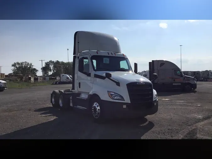 2020 Freightliner Cascadia 126338c5929128eb8e2b7fac8b64376a203