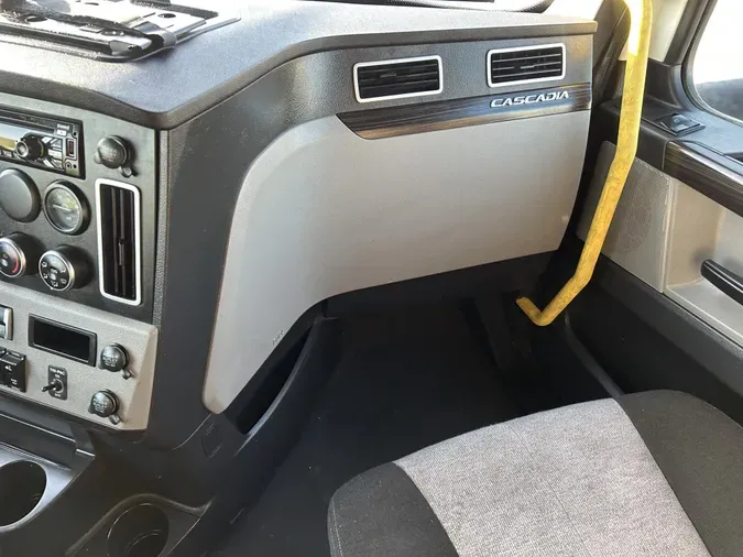 2021 Freightliner Cascadia