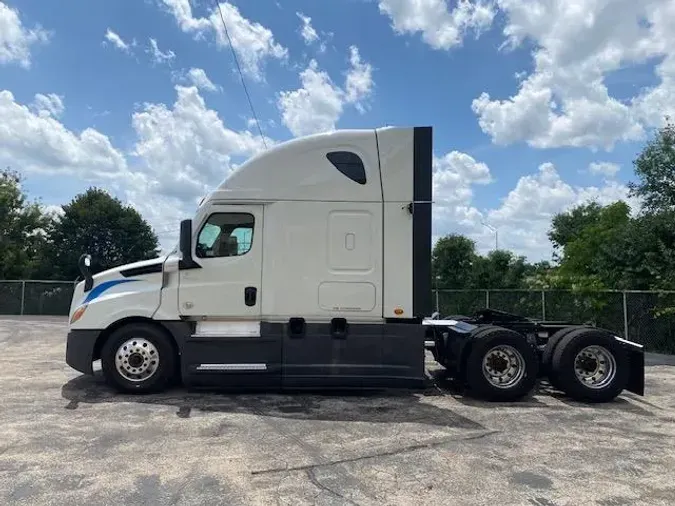2021 Freightliner Cascadia338ec450dcd06a3deb44382ab85bddc9