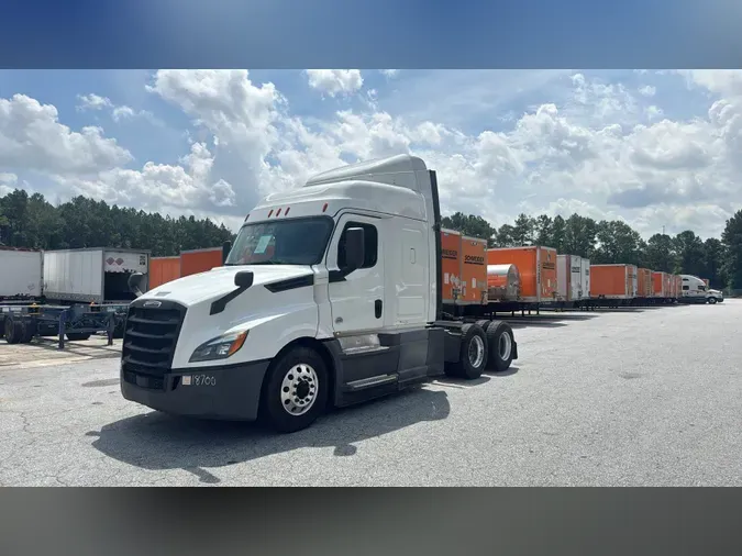2019 Freightliner Cascadia 126