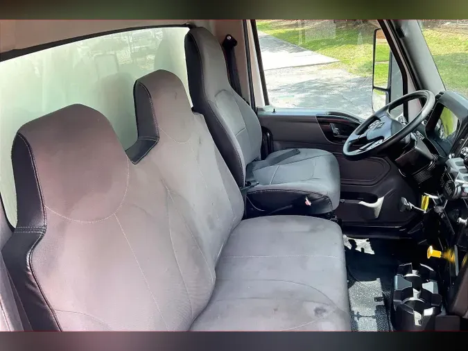 2021 INT MV607