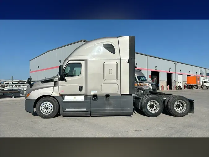 2023 Freightliner Cascadia