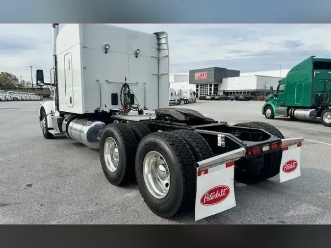 2025 Peterbilt 567