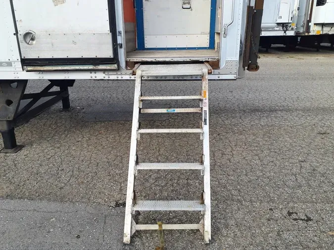 2016 UTILITY TRAILERS VS1RA 28/156/1023395387299dd6930fd650f3c3d65161e