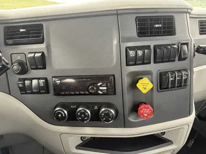 2021 Peterbilt 579