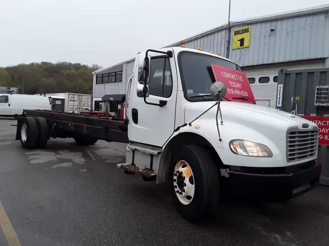 2019 FREIGHTLINER M2 106