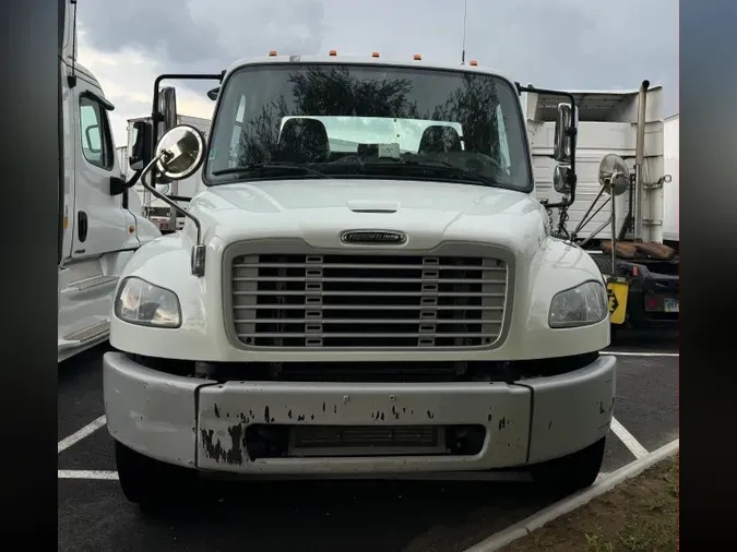 2018 FREIGHTLINER/MERCEDES M2 106