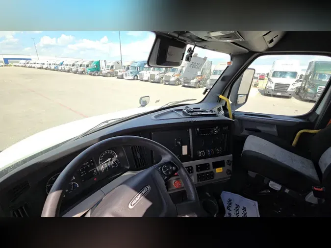 2022 Freightliner Cascadia 126339c80608d464d221adbaf8fc02b481c