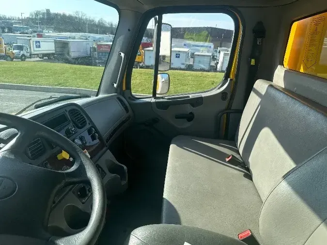 2018 Freightliner M2