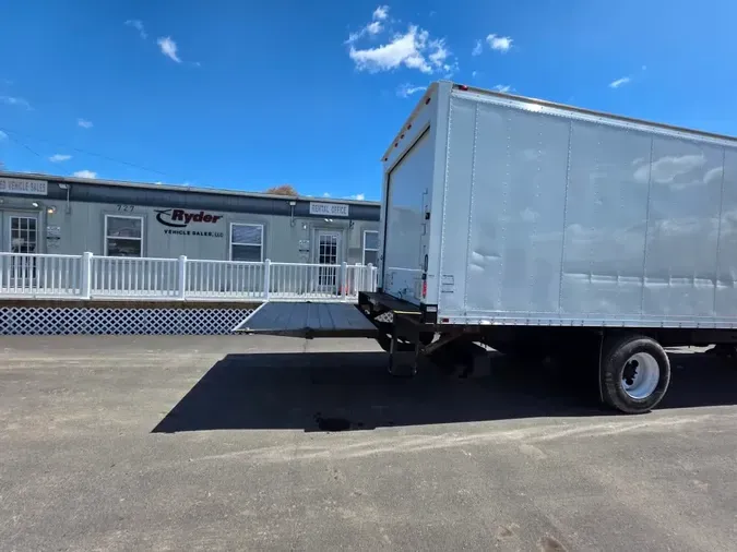 2015 FREIGHTLINER/MERCEDES M2 106