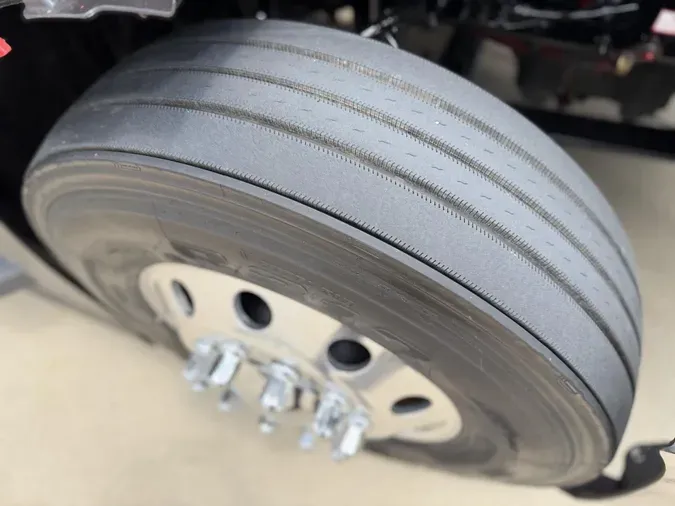 2023 Freightliner Cascadia339ff7c372d2239f295ef730fcb3a77e