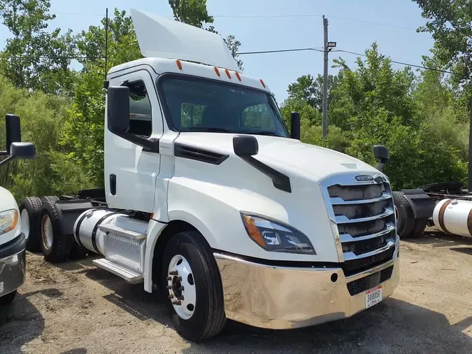2019 FREIGHTLINER NEW CASCADIA PX12664