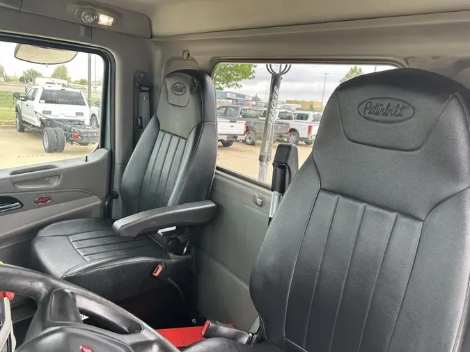 2021 Peterbilt 579