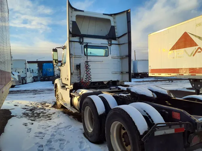 2017 VOLVO VNL64TRACTOR