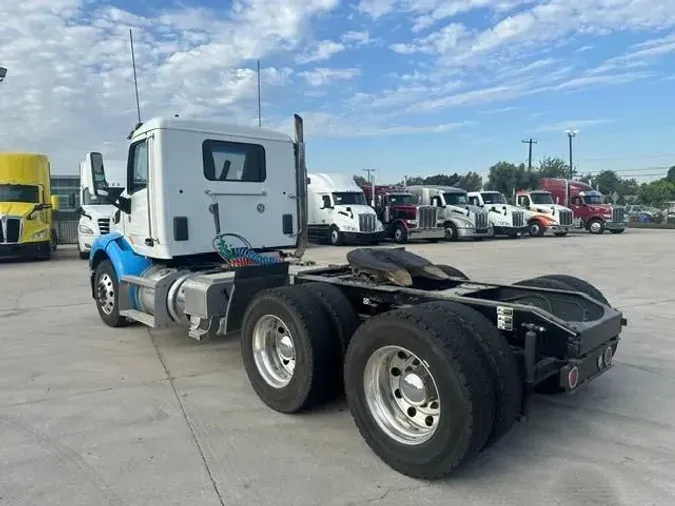 2018 Peterbilt 57933aaab24b64f5de9fa4841e50ce38f5f