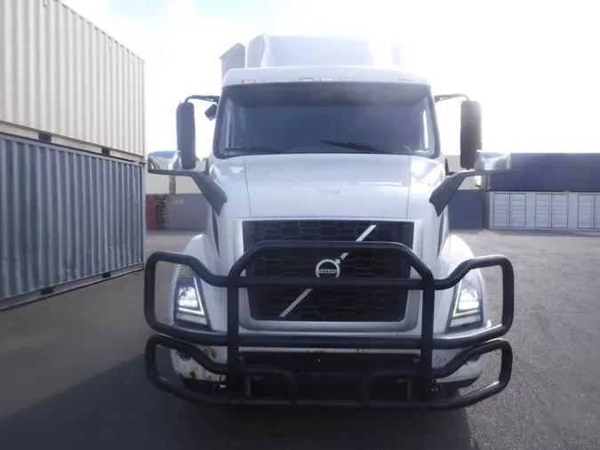 2019 VOLVO VNR64T-640