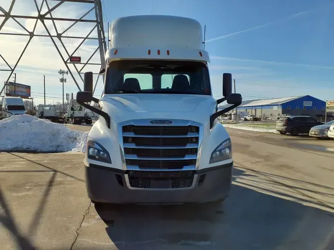 2020 FREIGHTLINER/MERCEDES NEW CASCADIA 116