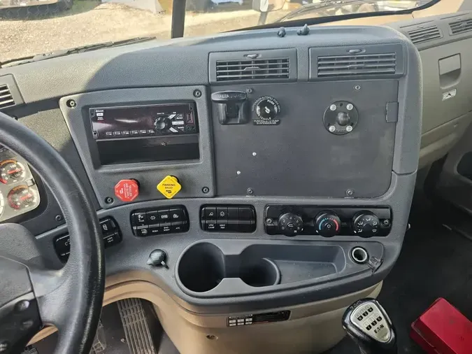 2019 FREIGHTLINER CASCADIA 113