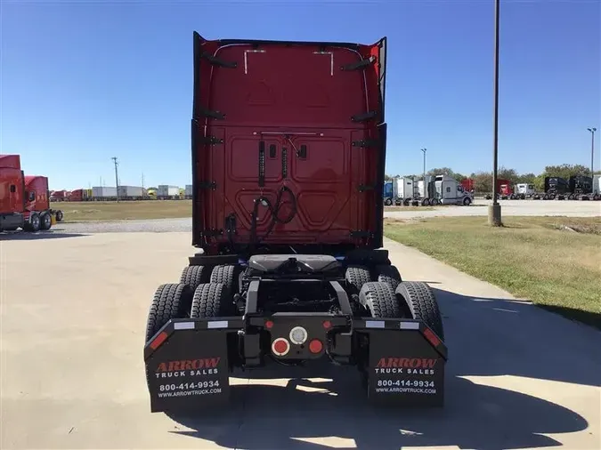 2020 FREIGHTLINER CASCADIA