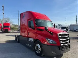 2021 FREIGHTLINER CASCADIA 126