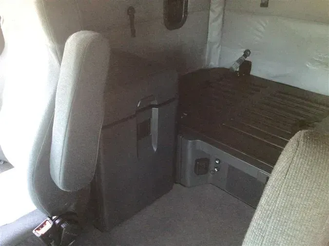 2022 FREIGHTLINER CA126