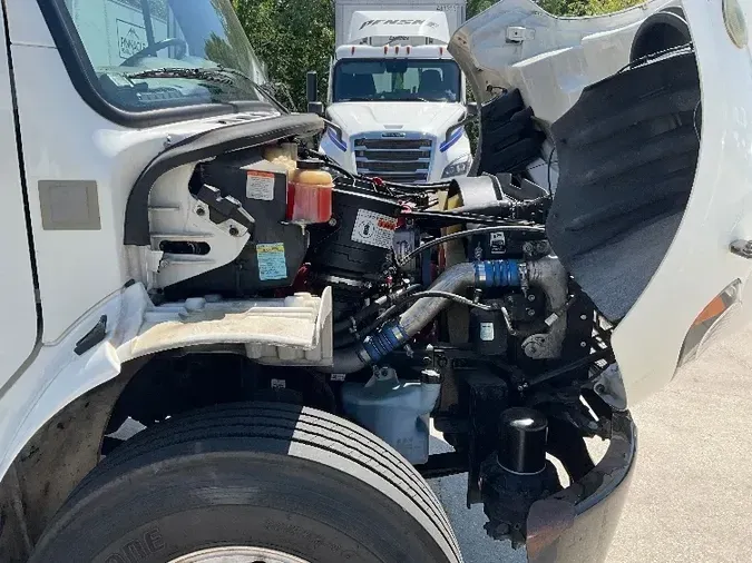 2019 Freightliner M2