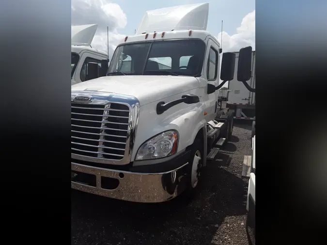 2018 FREIGHTLINER/MERCEDES CASCADIA 125