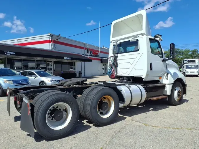 2019 NAVISTAR INTERNATIONAL LT625 DAYCAB T/A
