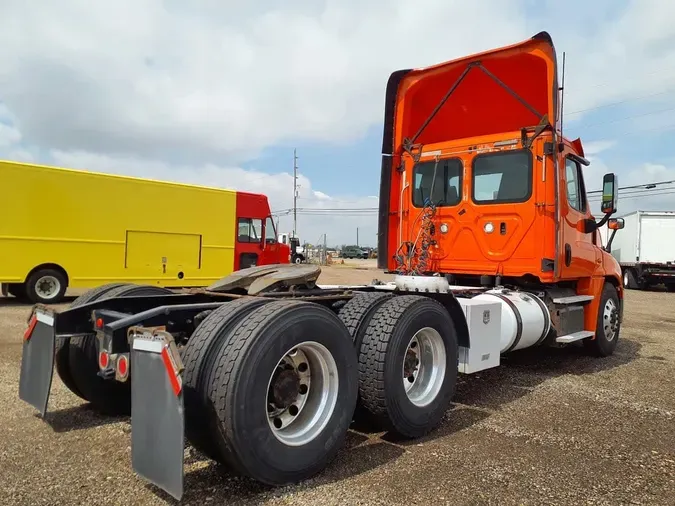 2018 FREIGHTLINER CASCADIA 125