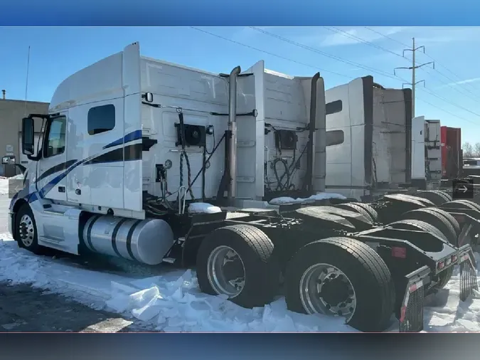 2025 VOLVO VNL64T74033c4385d1b92194d0e0027960b8a4481