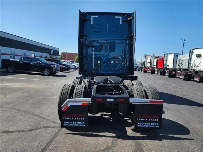 2022 FREIGHTLINER CASCADIA33c526a44040d9add67f9babd67dda7d