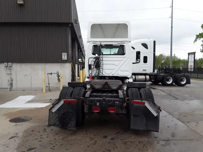 2019 NAVISTAR INTERNATIONAL RH613 DAYCAB S/A