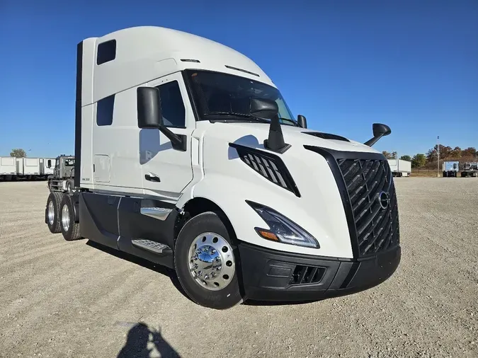 2026 VOLVO VNL860